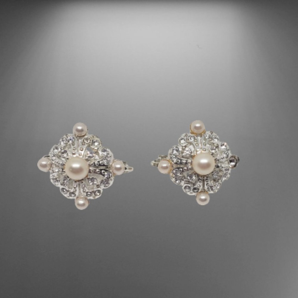 Beautiful Pearl and Clear Cluster Clip-On Earrings